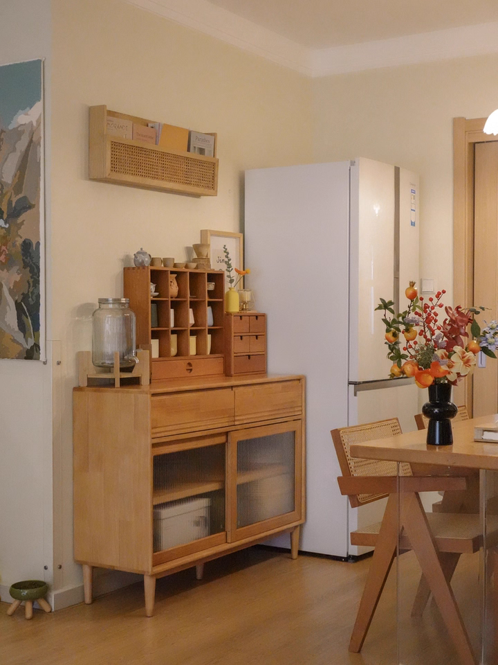 Nuona Solid wood sideboard