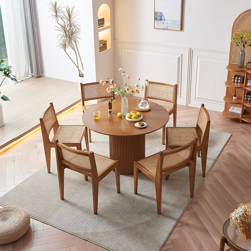Quolin Ash wood round minimalist round dining table