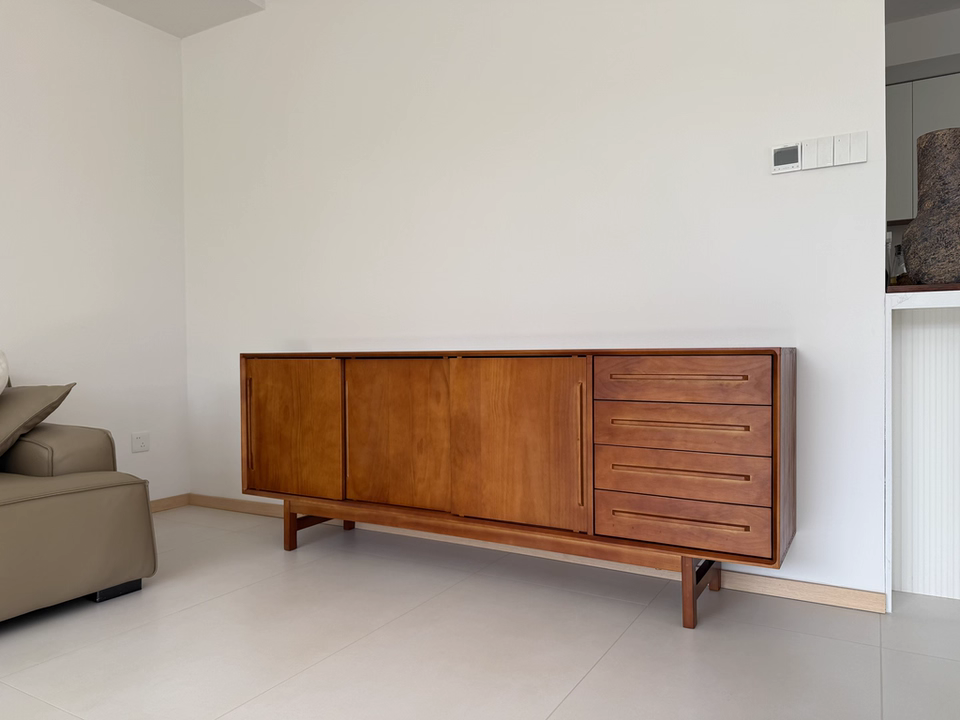 Ryzak Solid wood sideboard