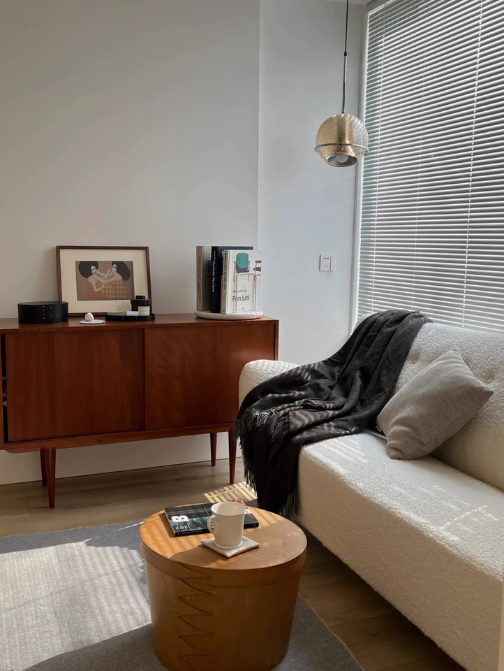 Tervox Solid wood sideboard