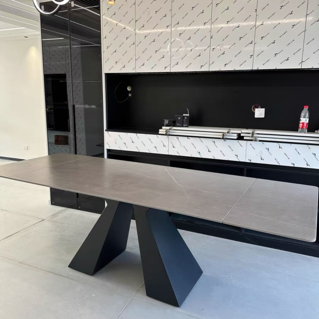 Brontan Extendable sintered stone dining table