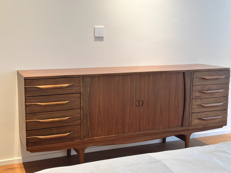 Hespel Teak solid wood sideboard