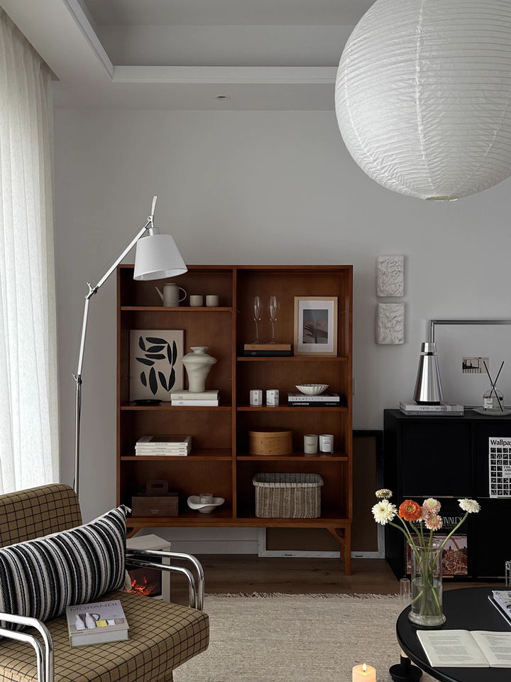 Umbrol_ Solid wood sideboard