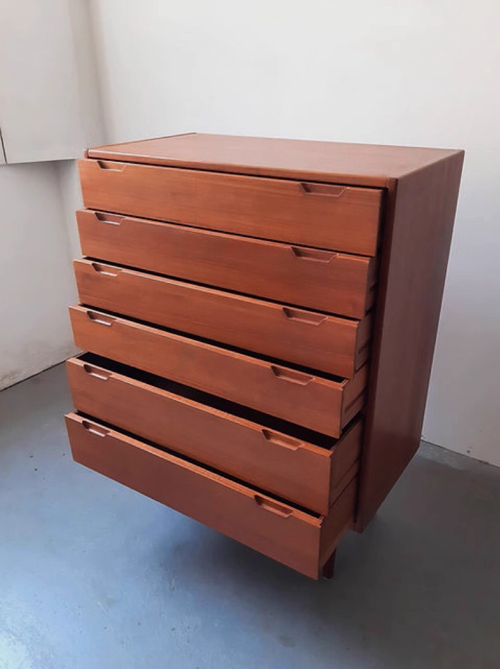 Vilpex Solid wood sideboard