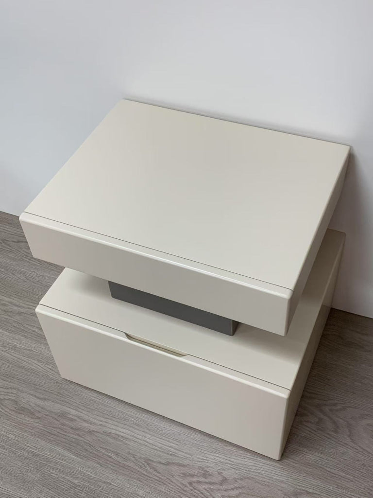 Tesie 2pcs solid wood nightstands bedside tables