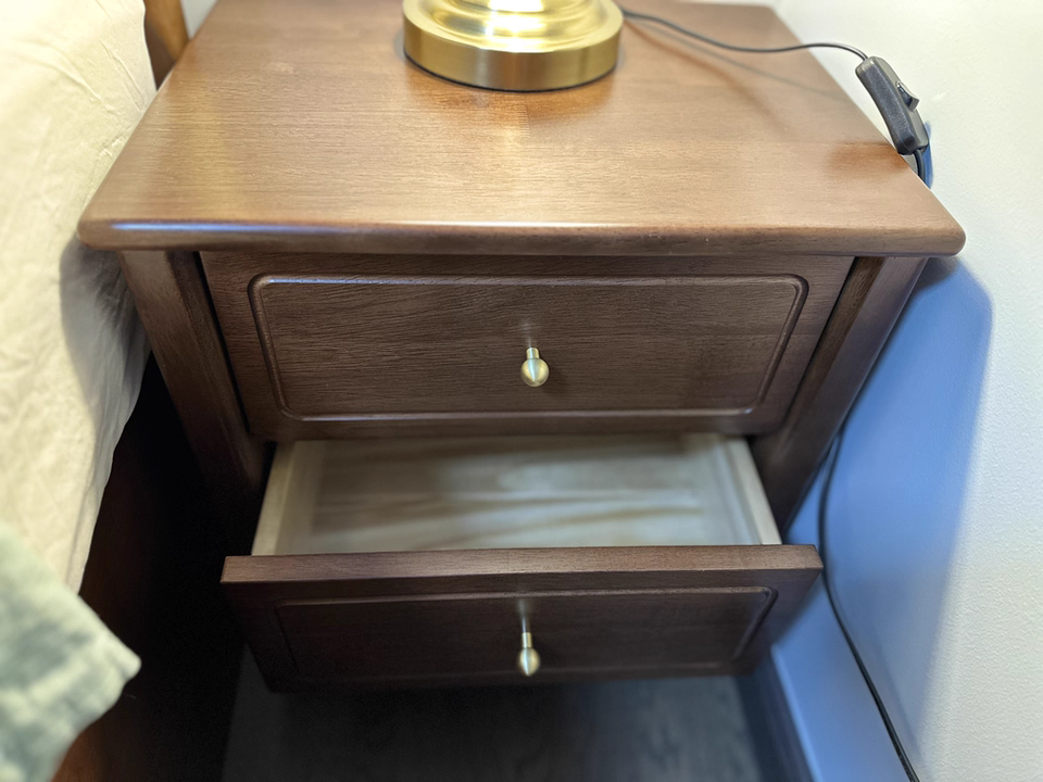 Usoiu 2pcs solid wood nightstands