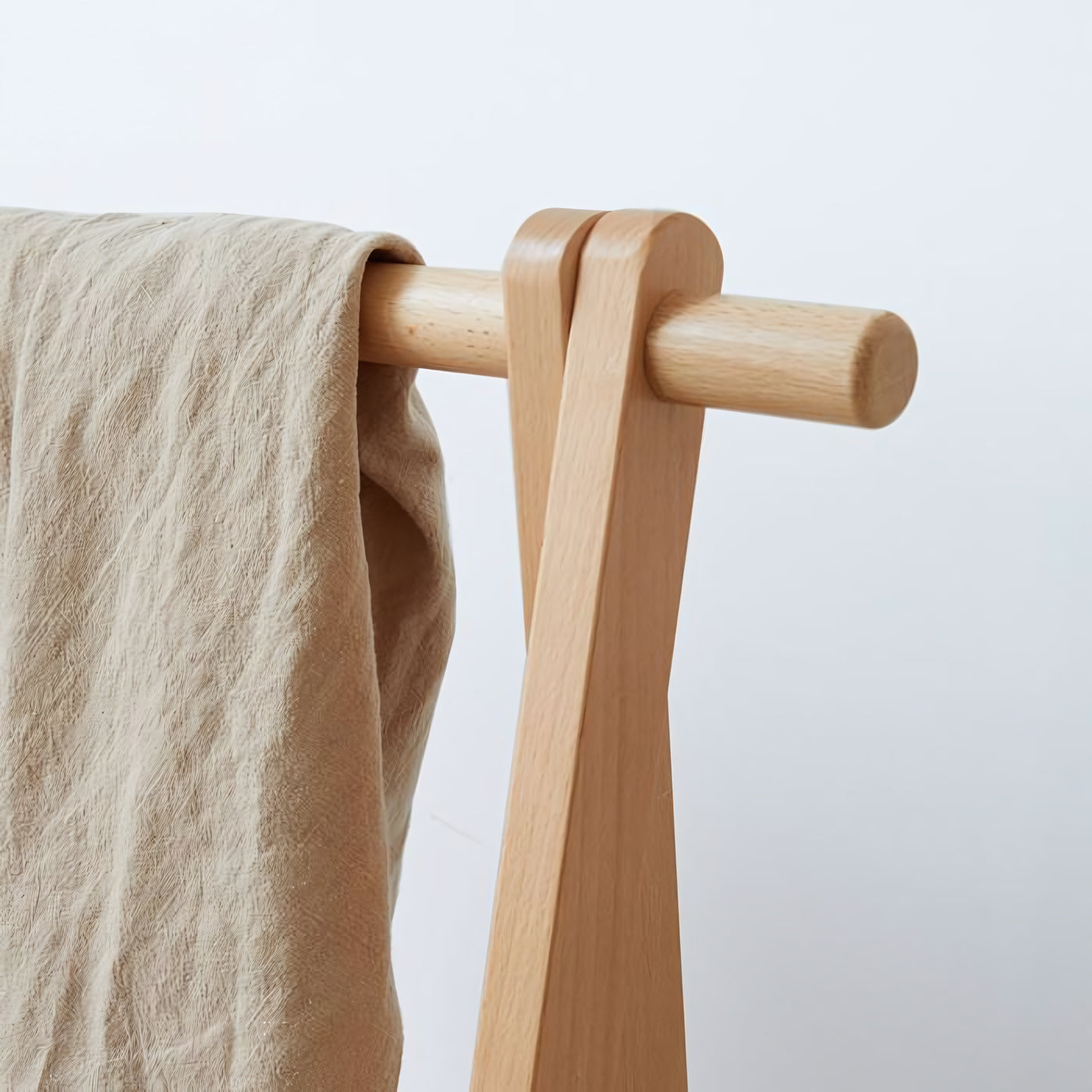 Axiso Solid wood folding clothes rack