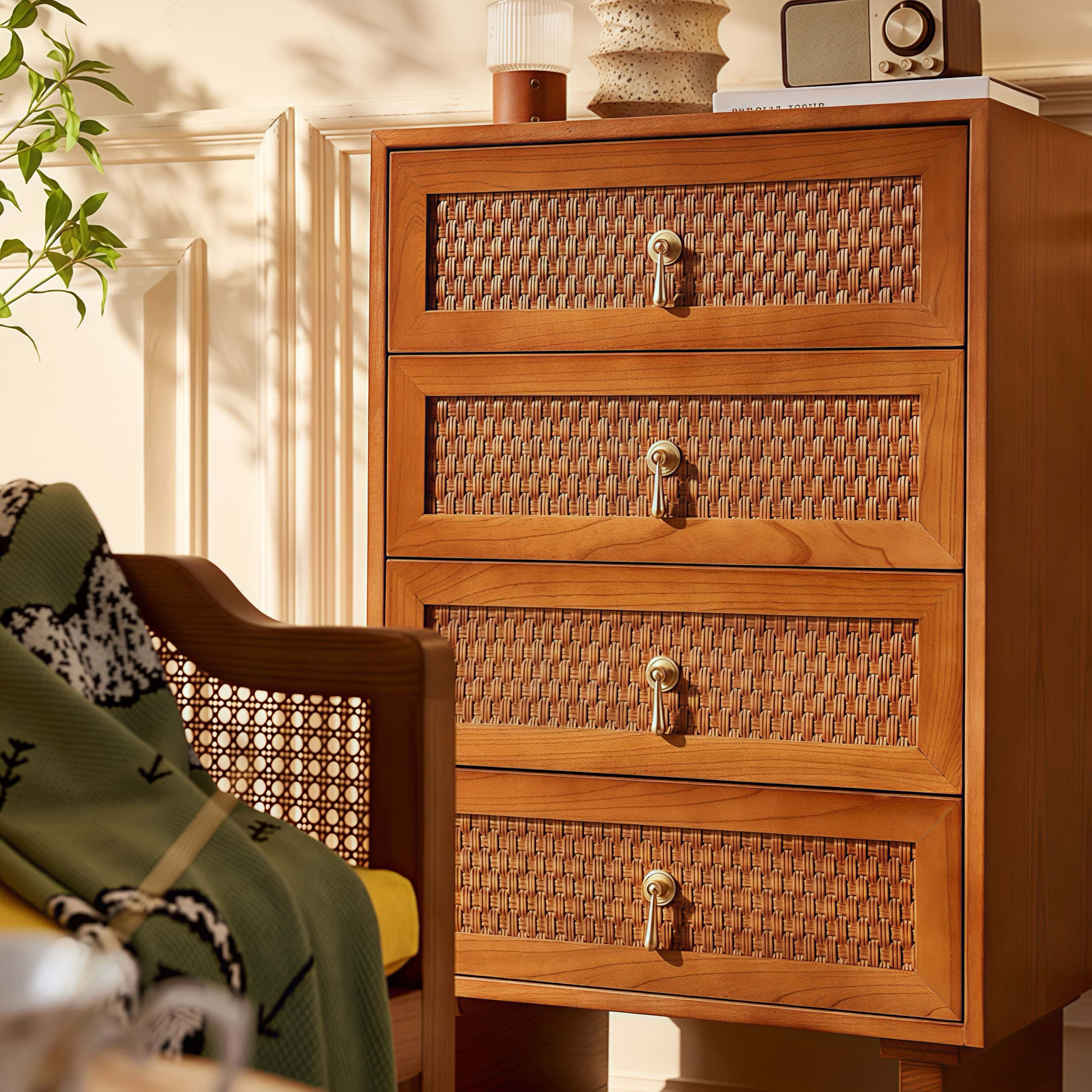 Sylanx Solid wood chest of drawers