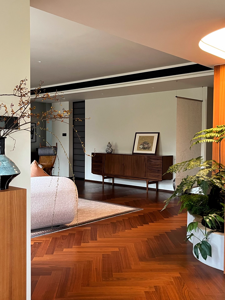 Hespel Teak solid wood sideboard