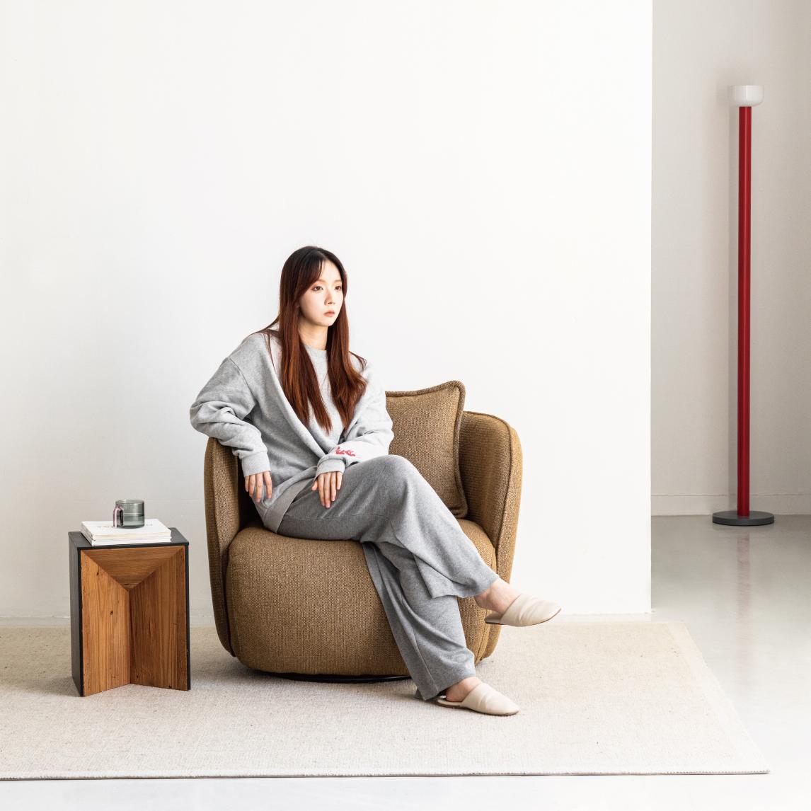 Zenarm 360° rotatable fabric single sofa