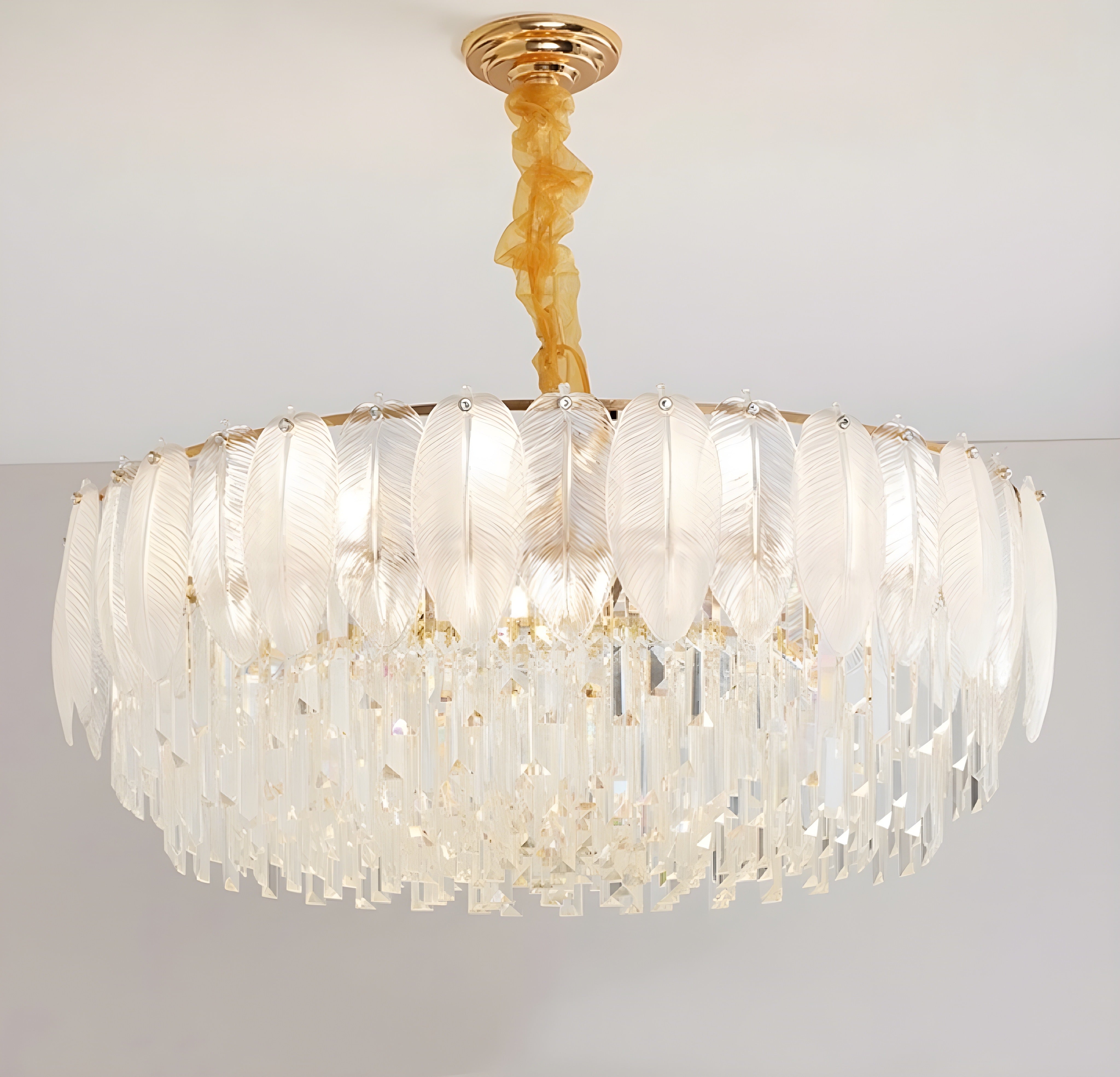 Jenetari Round glass feather pendant light