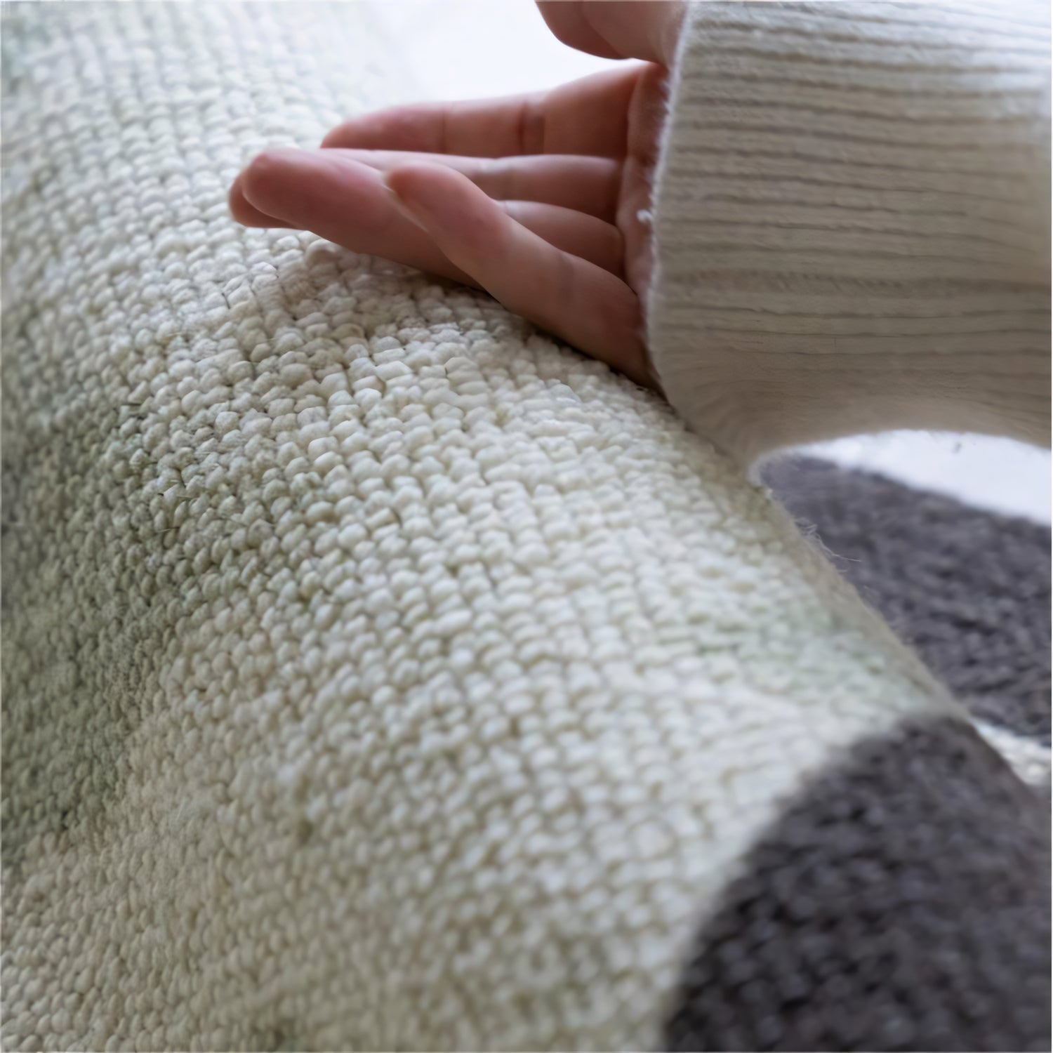 Desni New Zealand wool carpet rug