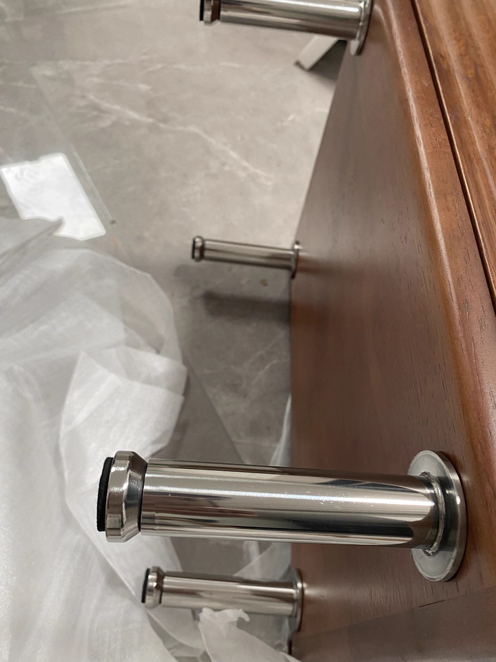 Mezzo 2pcs solid wood nightstands