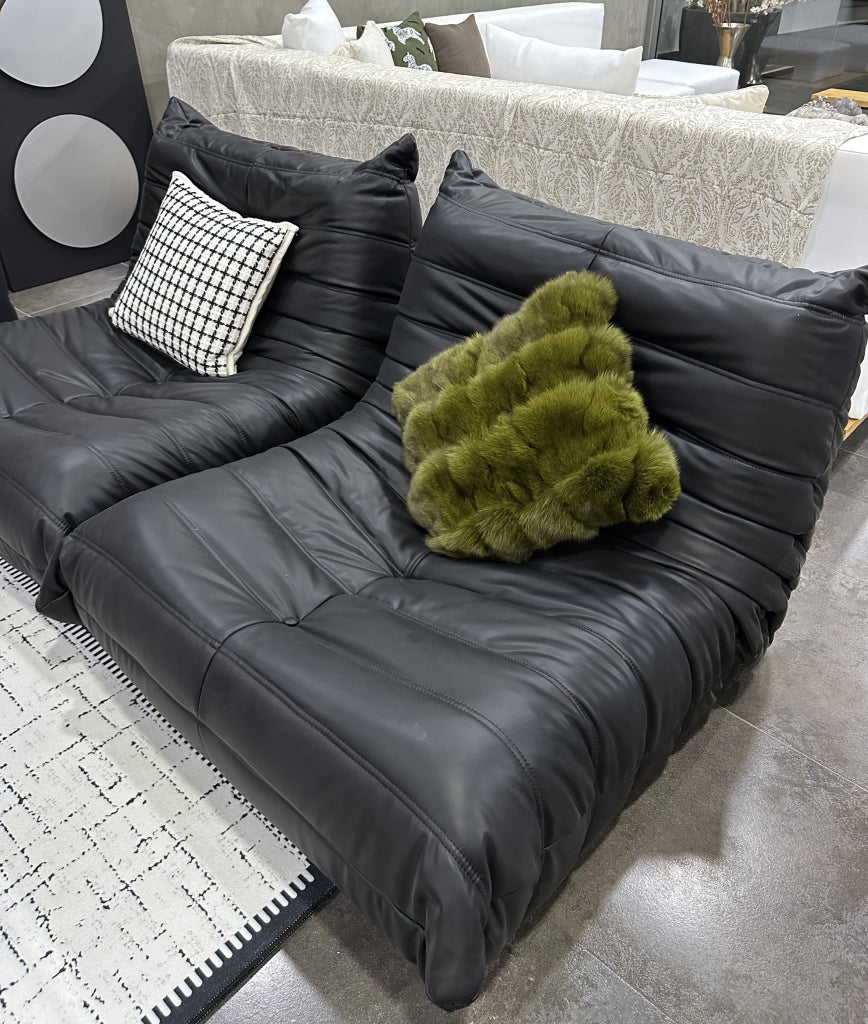 Likuro Wrinkled body fitted single sofa-A