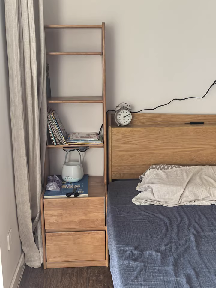 Nuvea 2pcs solid wood nightstands