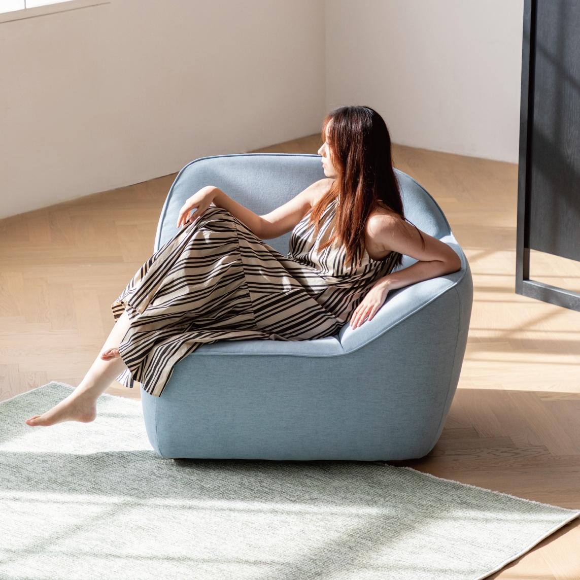 Zecir Fabric single sofa