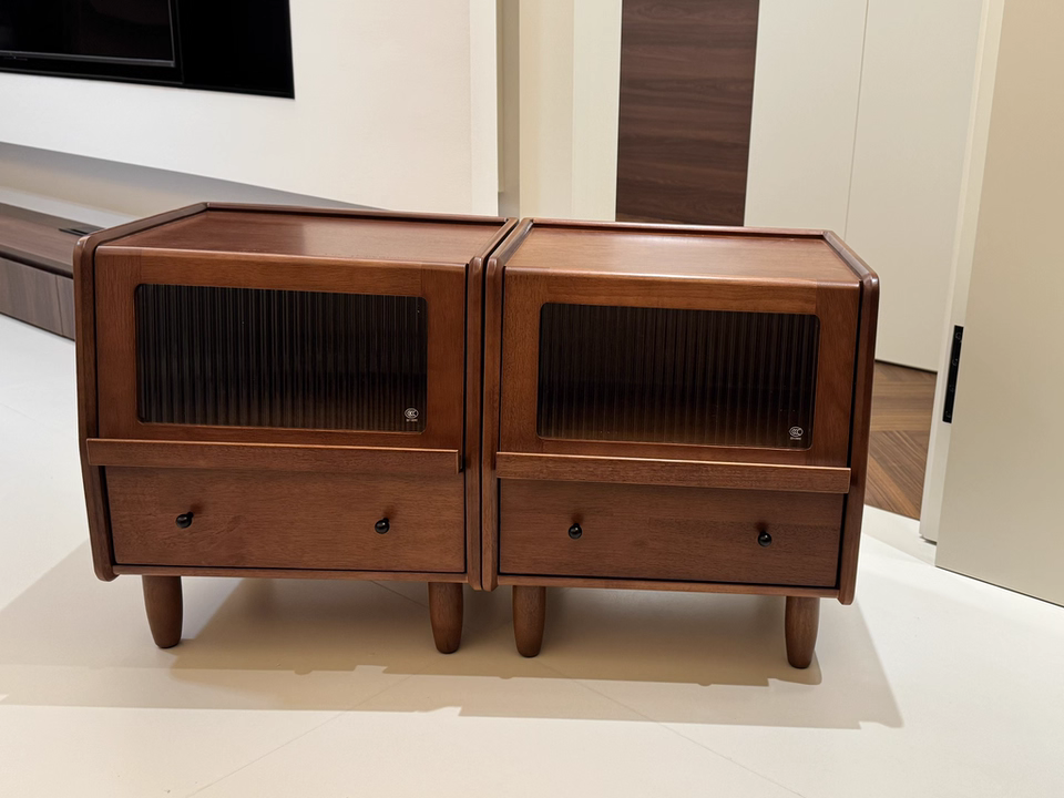 Kizzo 2pcs solid wood nightstands