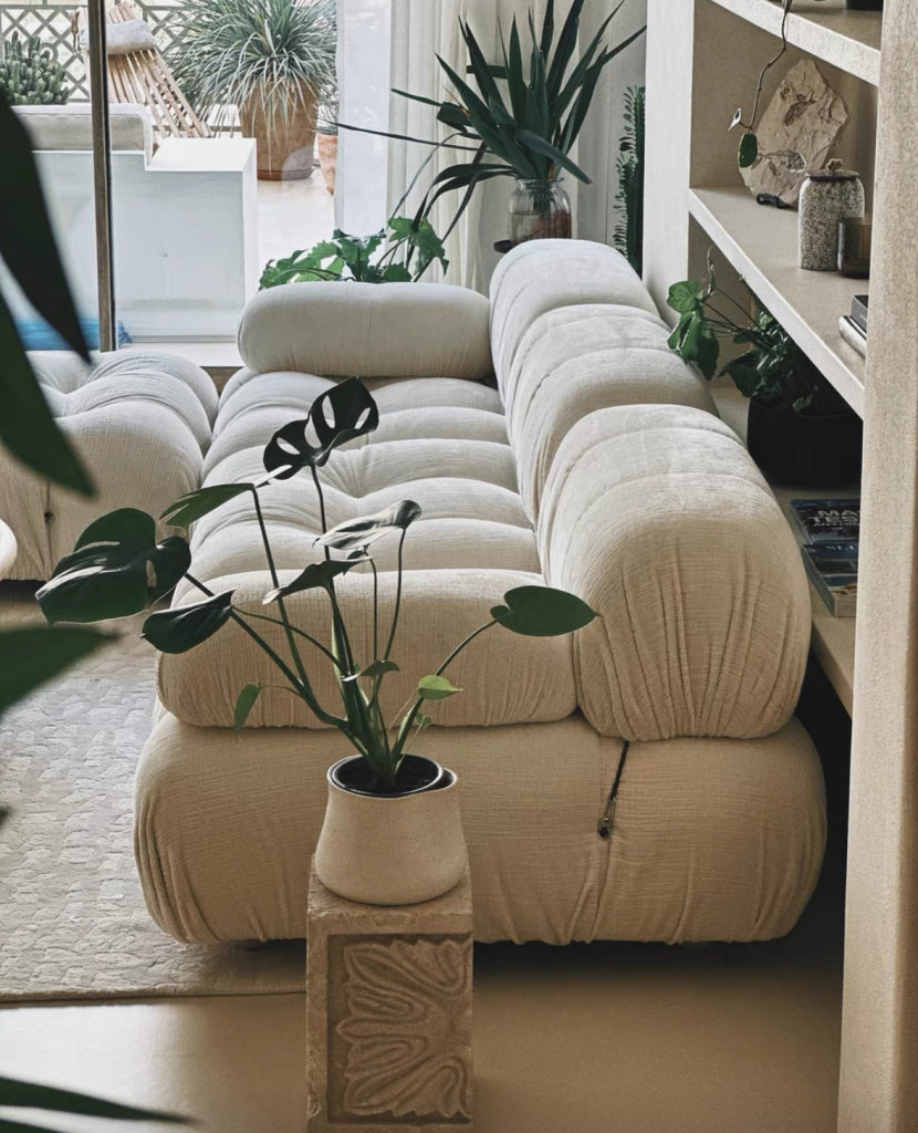Chelo Minimalist modular sofa with ottoman