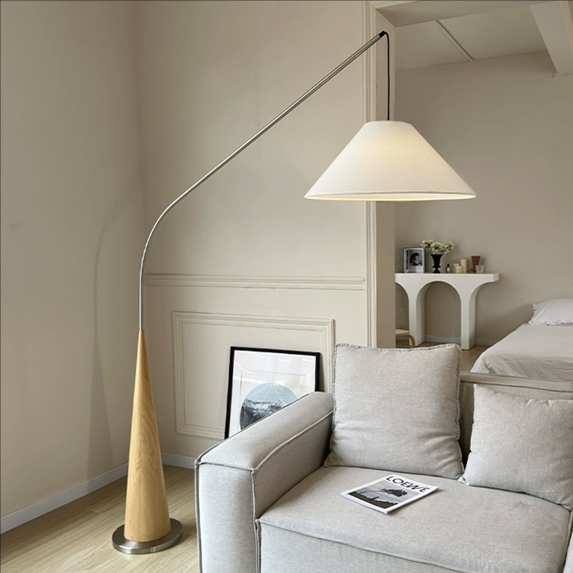Helios Minimalist floor lamp-A