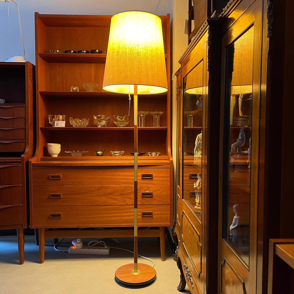 Rethon Solid wood sideboard