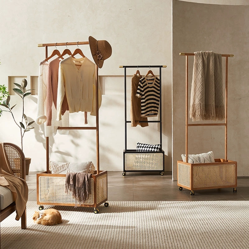 Draris Solid wood coat rack with a basket