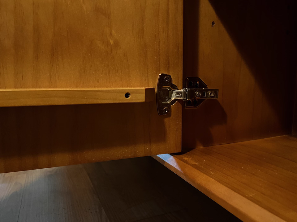 Yorsik Solid wood sideboard