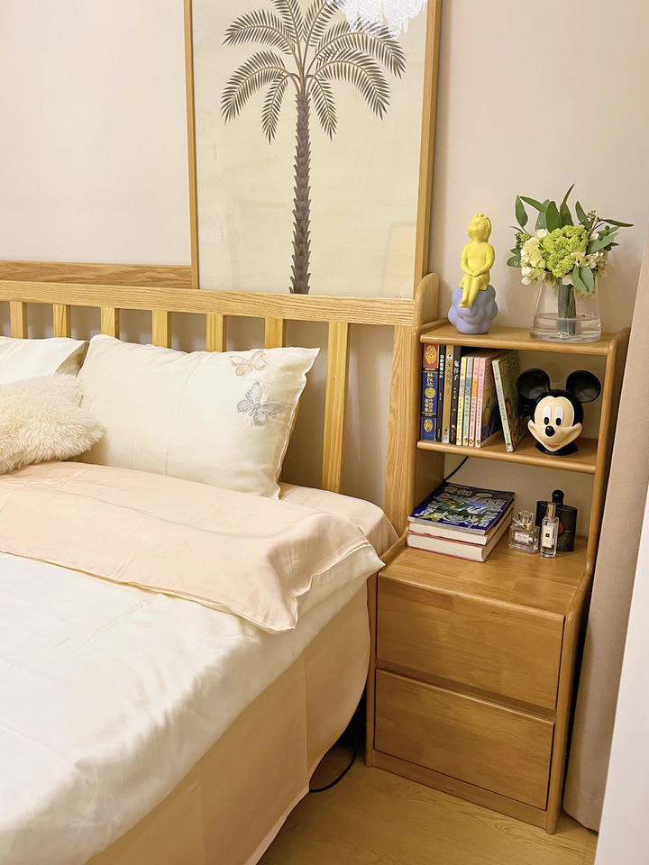 Nuvea 2pcs solid wood nightstands