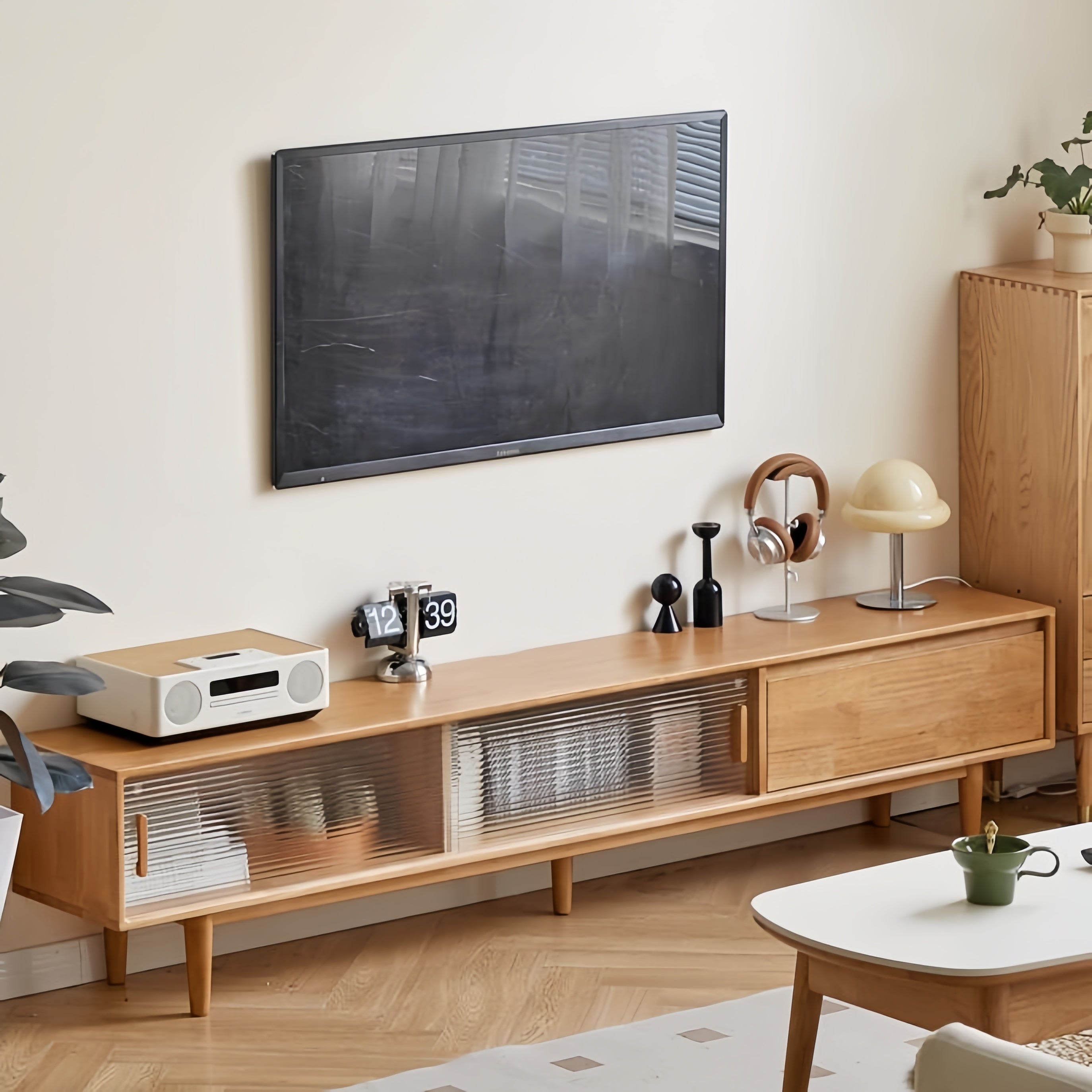 Piovre Solid wood TV cabinet