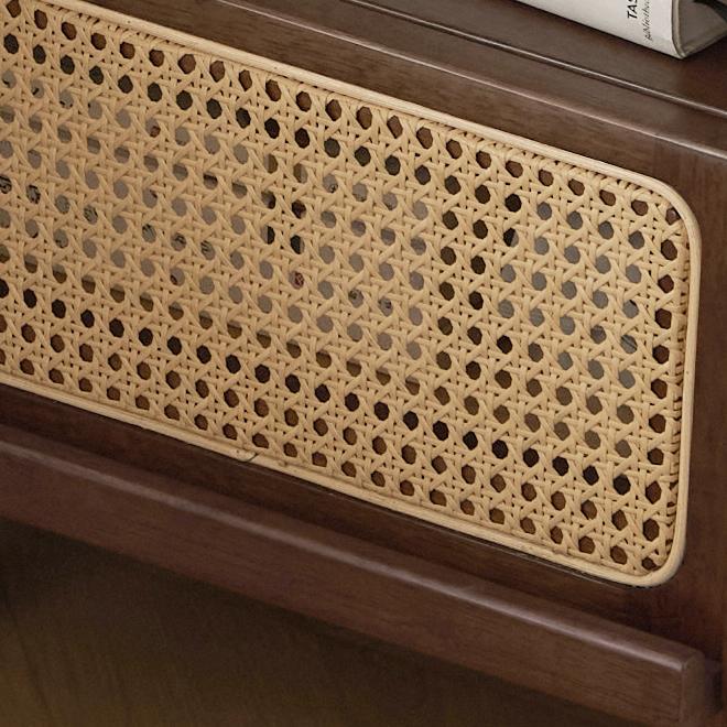 Levio 2pcs solid wood nightstands