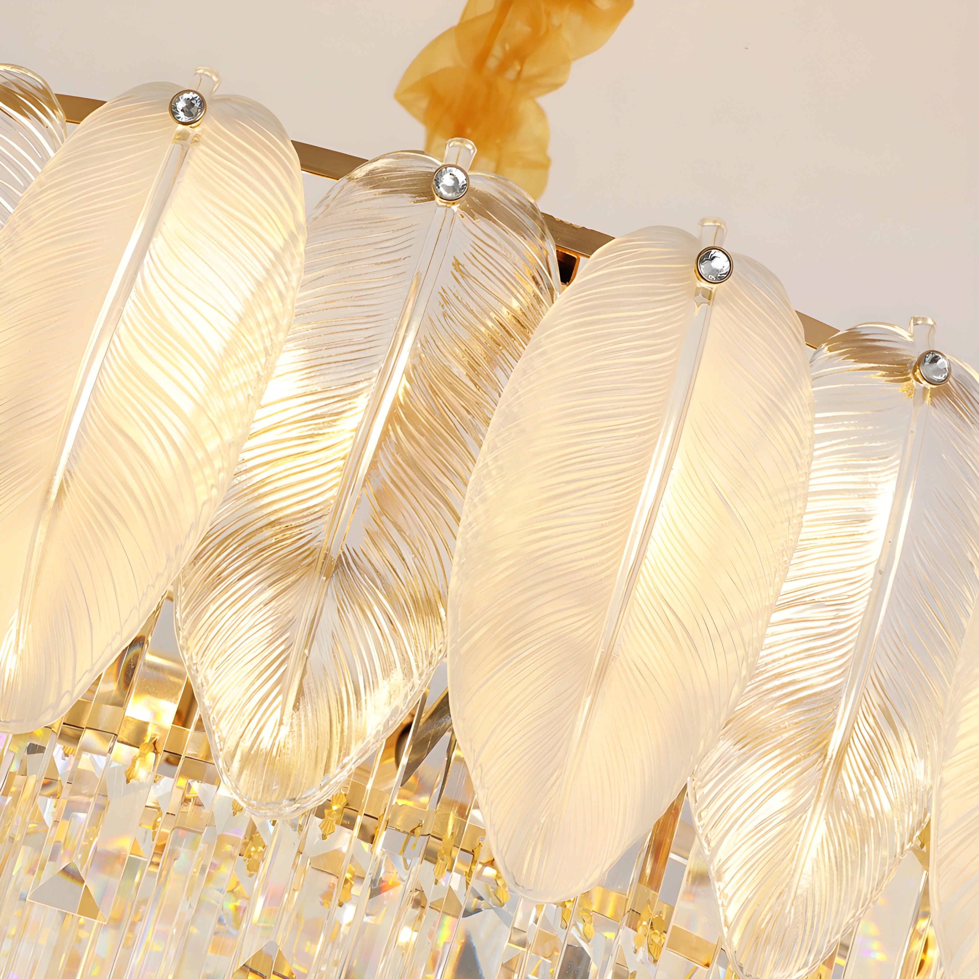 Jenetari Round glass feather pendant light