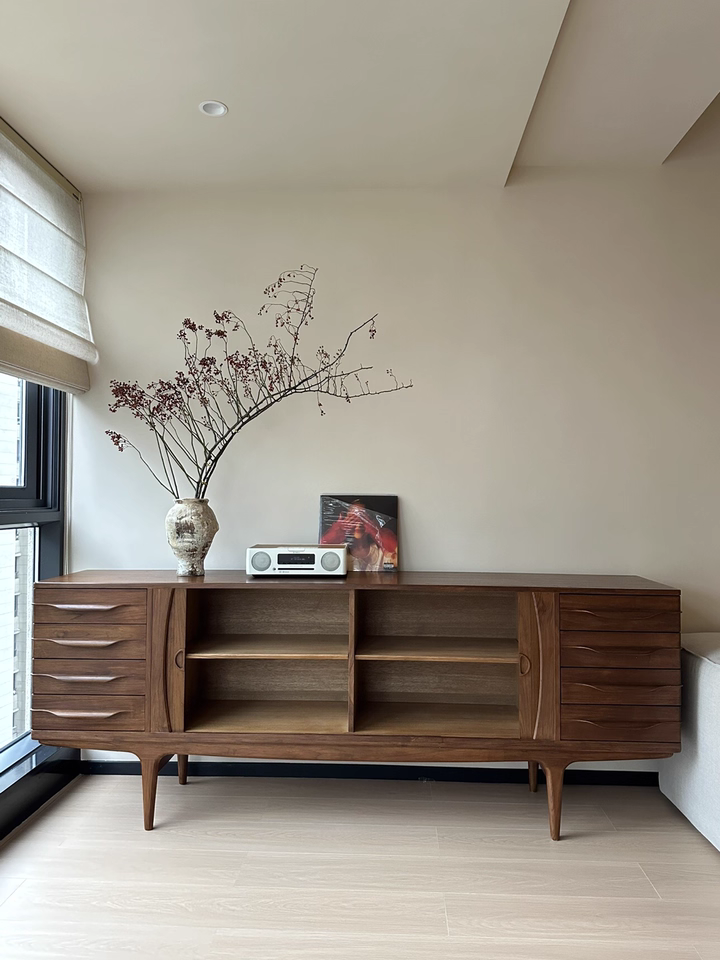Hespel Teak solid wood sideboard