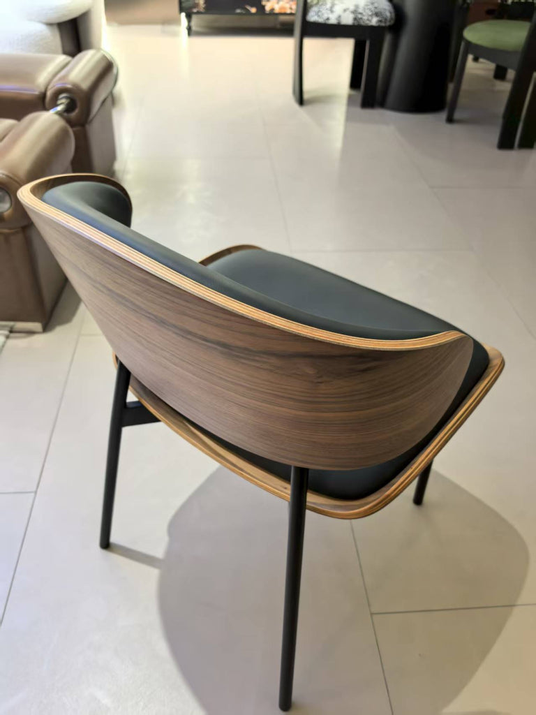 Dasey 2pcs solid wood leather dining chairs