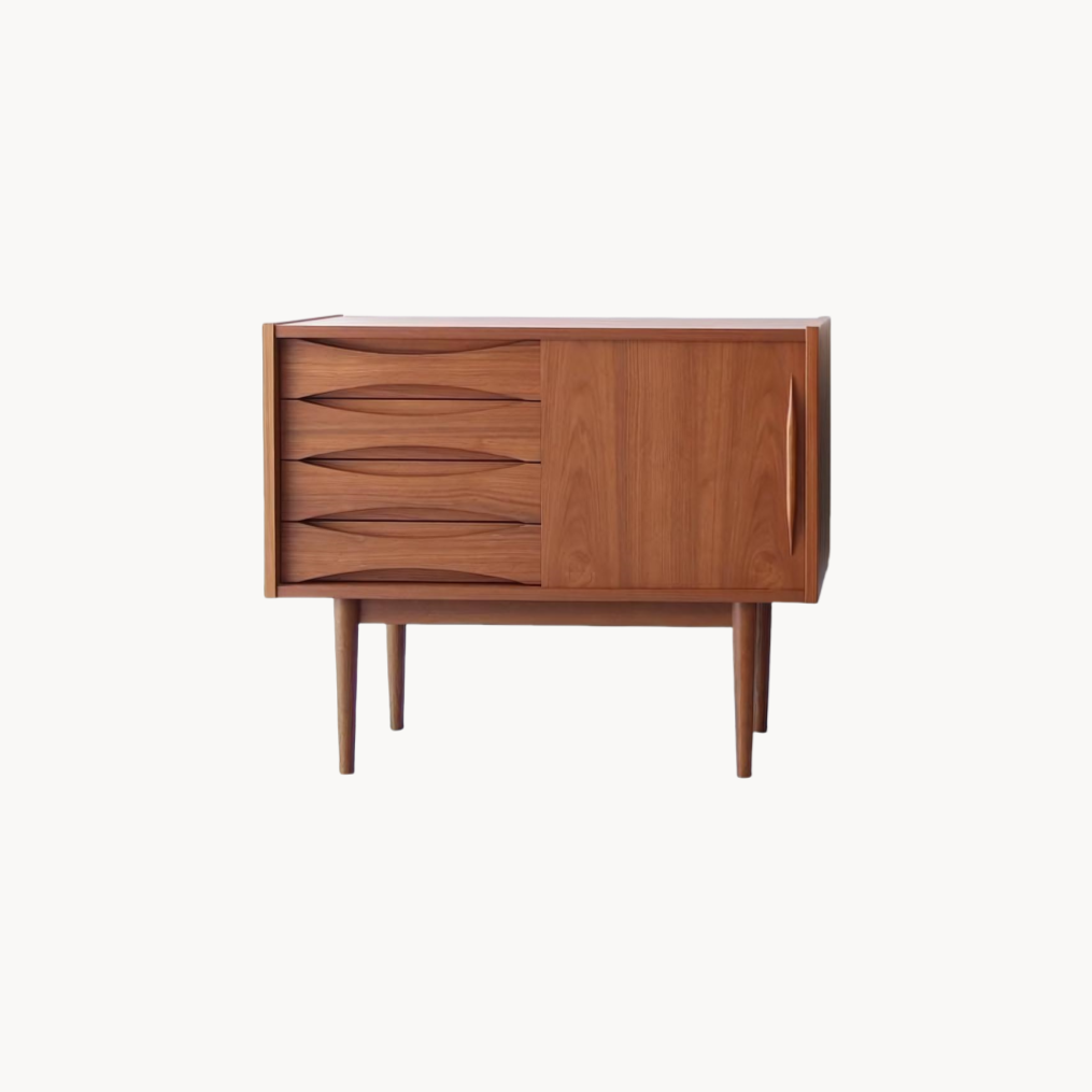 Phelor Solid wood sideboard