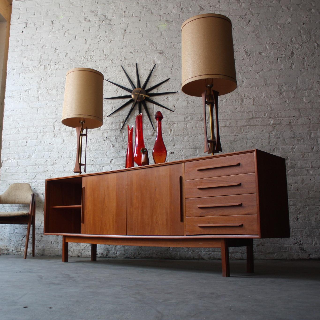 Ryzak Solid wood sideboard