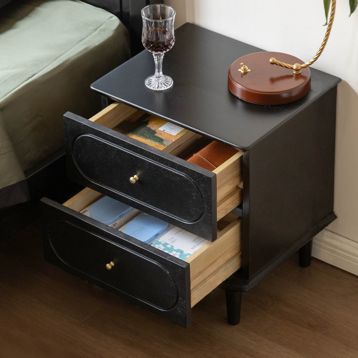 Rivra 2pcs solid wood nightstands