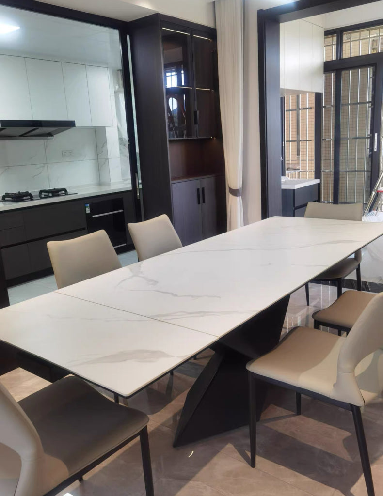 Cecilio Extendable sintered stone dining table