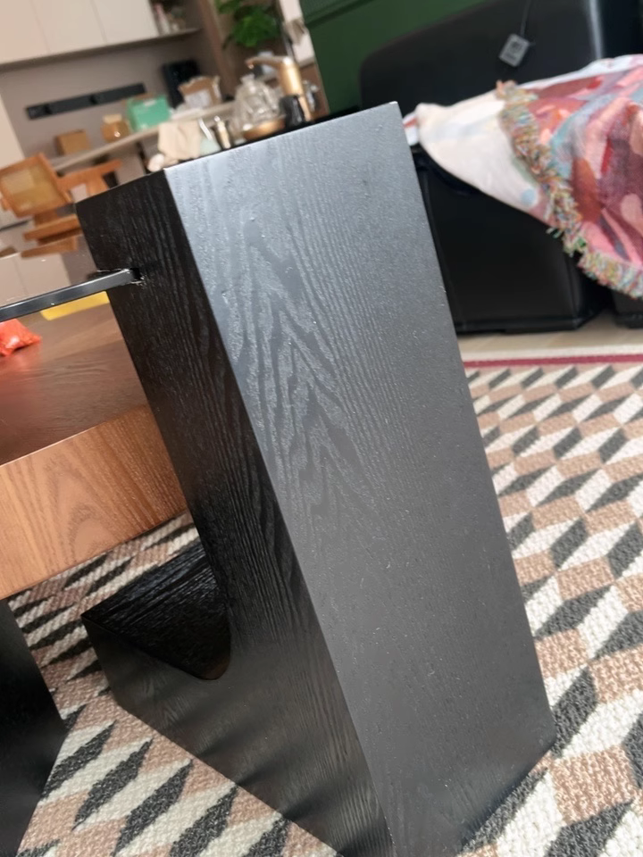 Lurina Modern coffee table