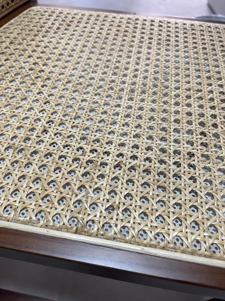 Kesanum Ash wood rectangular dining set