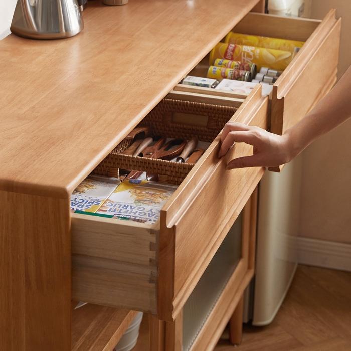 Nuona Solid wood sideboard