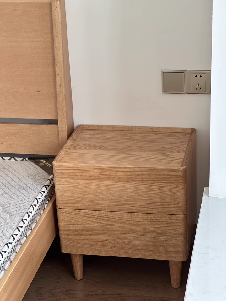 Cedarri 2pcs solid wood nightstands