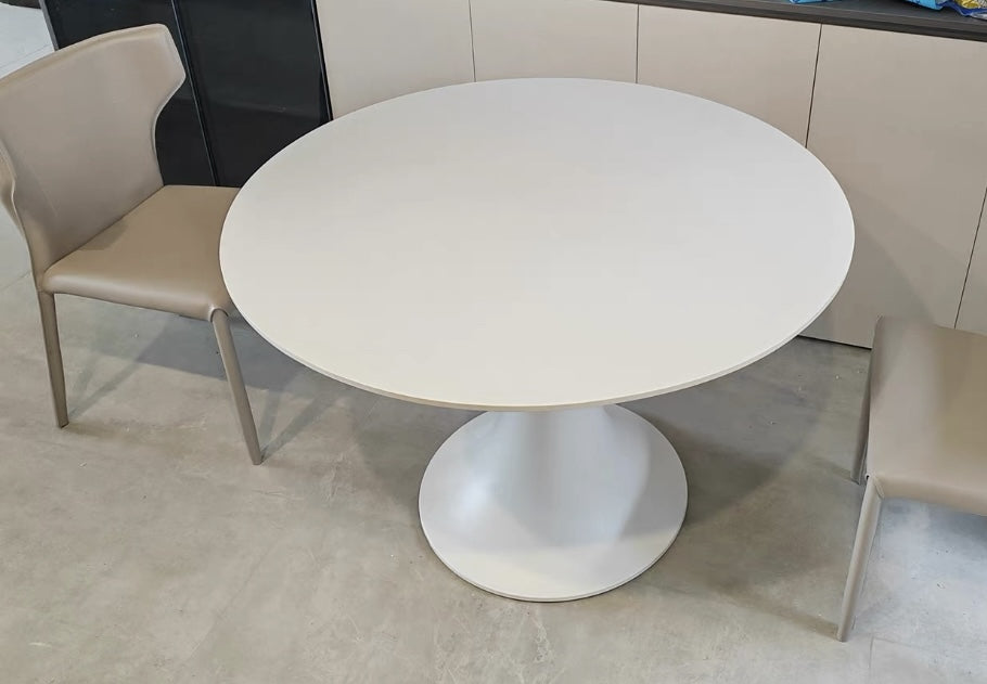 Cassiro Sintered stone round dining table
