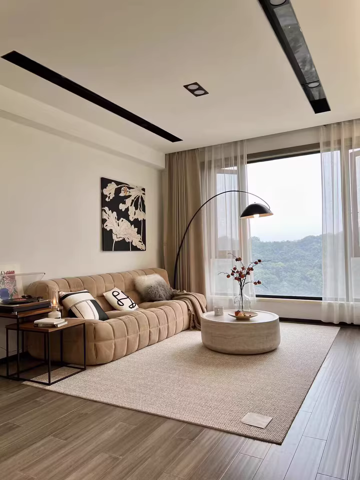 Tavi Minimalist coffee table