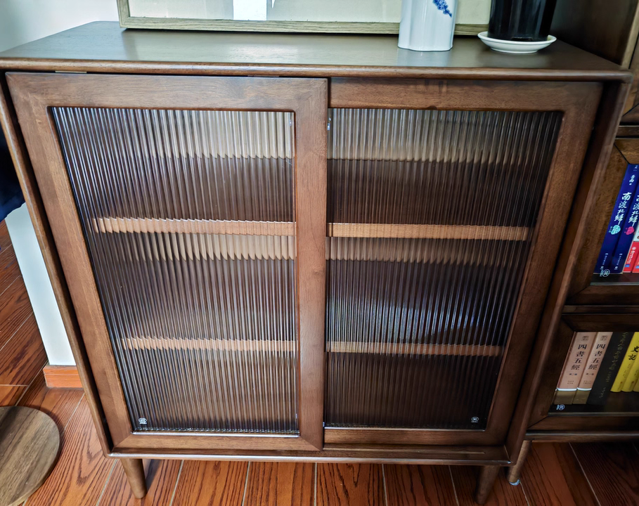 Horien Solid wood sideboard