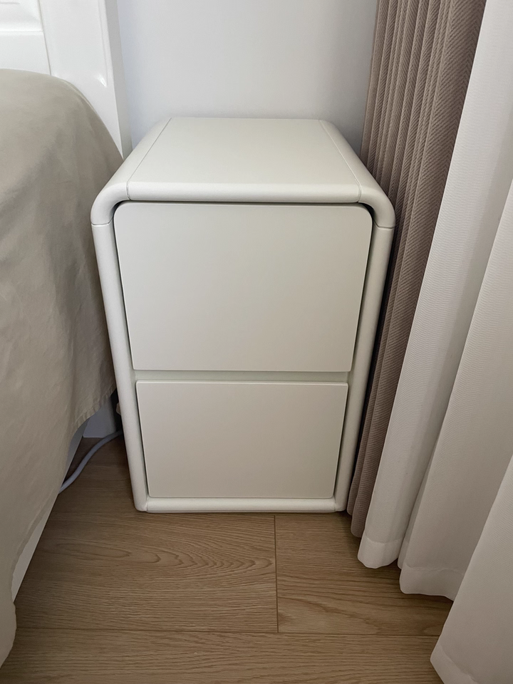 Vazbis 2pcs solid wood nightstands