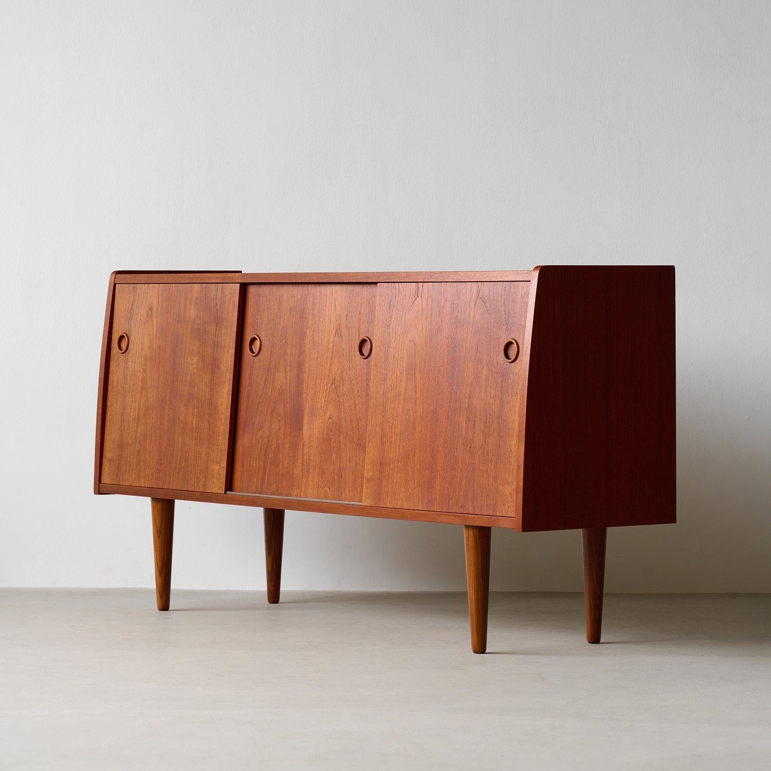 Korpex Solid wood sideboard