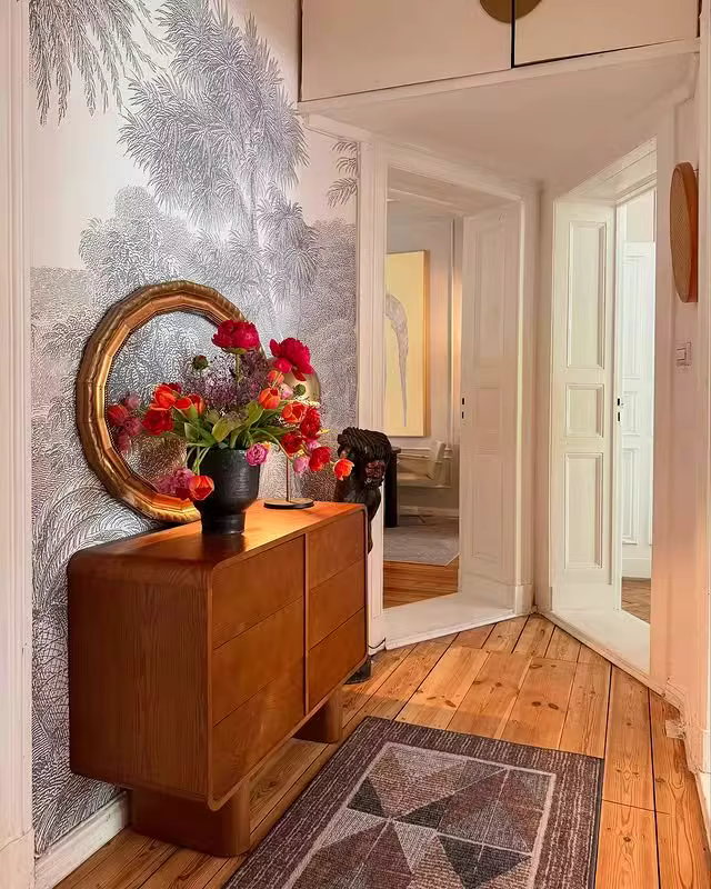 Luminx Solid wood sideboard