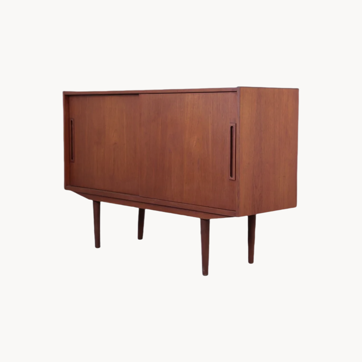 Tervox Solid wood sideboard