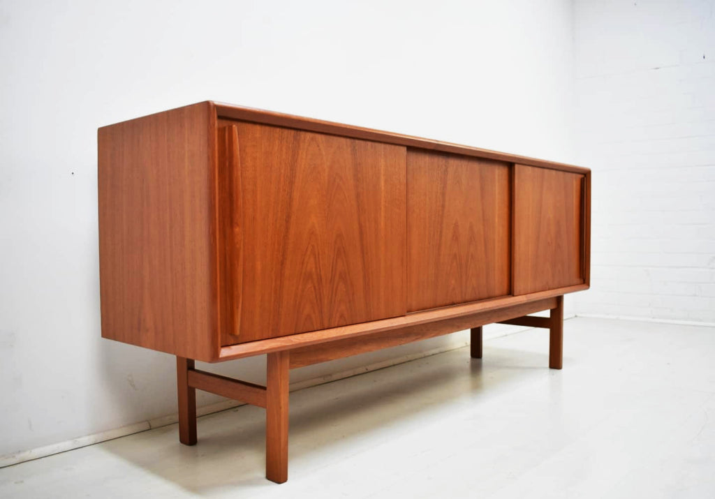 Naxum Solid wood sideboard