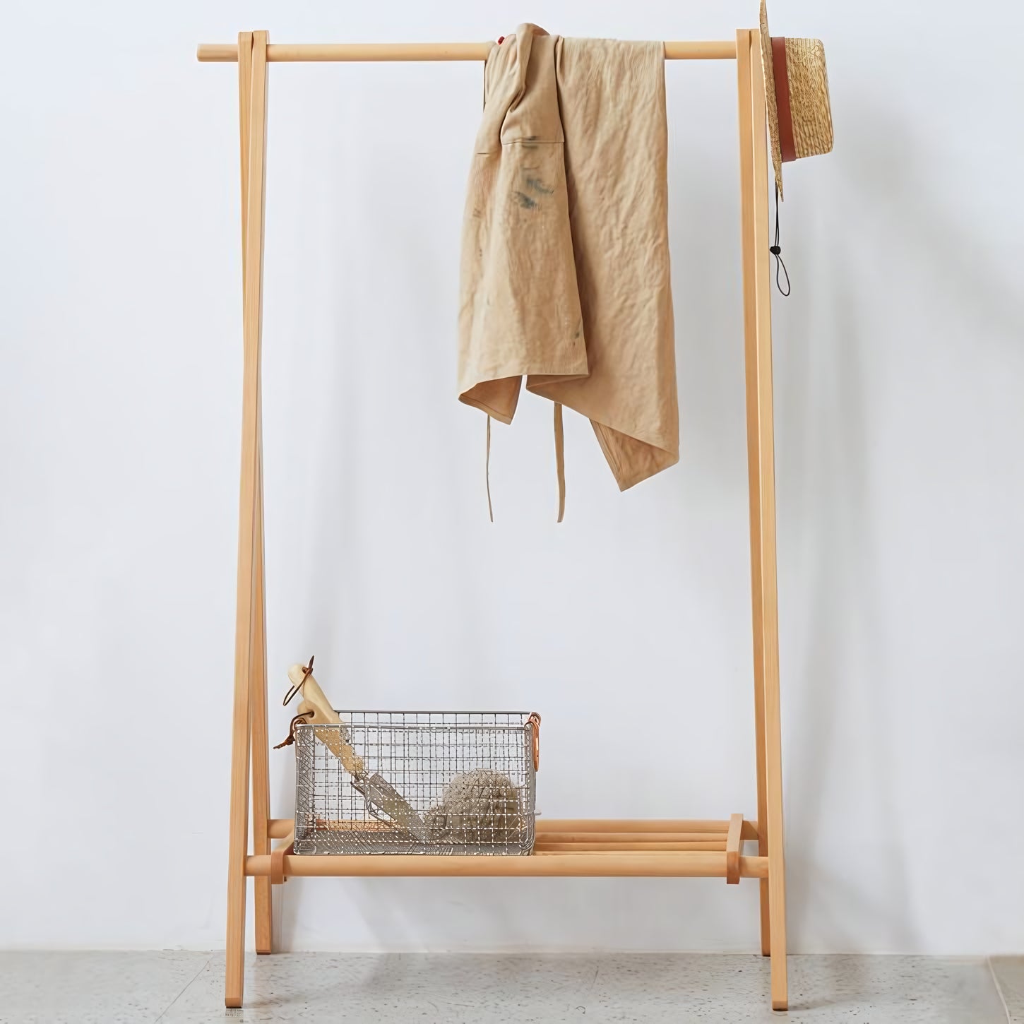 Axiso Solid wood folding clothes rack