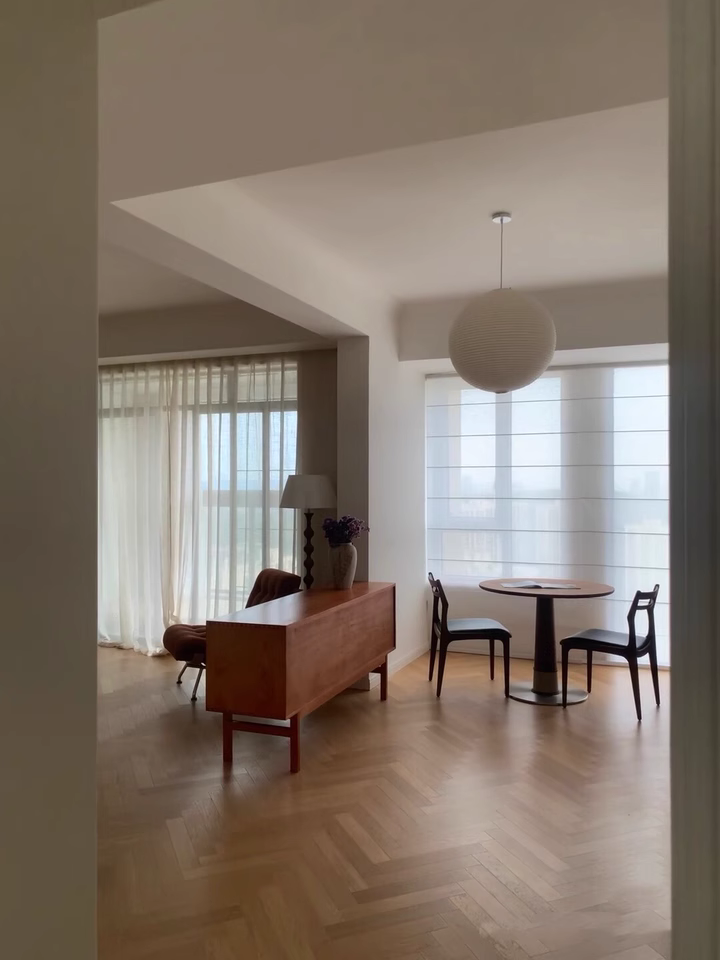 Naxum Solid wood sideboard